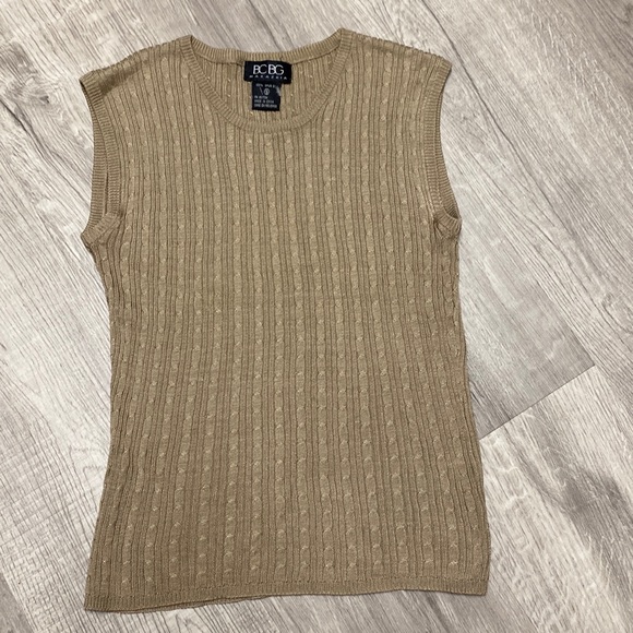 BCBG MAXAZRIA Spun Silk Y2K Cable Knit Sweater Vest - Picture 2 of 7